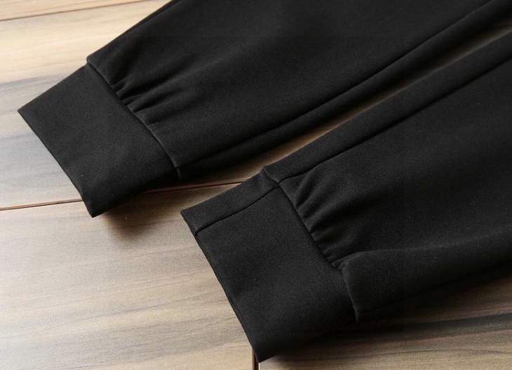 Picture of LV Sweater Suits _SKULVM-3XLkdtn4940799
